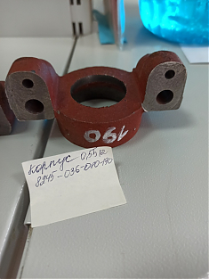 КОРПУС ПОДШИПНИКА РЕДУКТОРА КОСИЛКИ 0,55КГ 8245-036-010-190 КОСИЛКА 